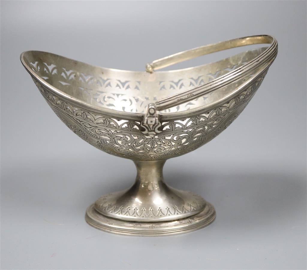 A Victorian pierced silver sugar basket, (lacking liner), The Barnards, London, 1873, height 12cm, 6.5oz.